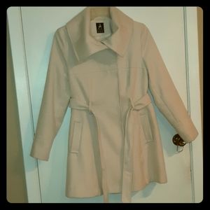 Beautiful cream colored peat coat